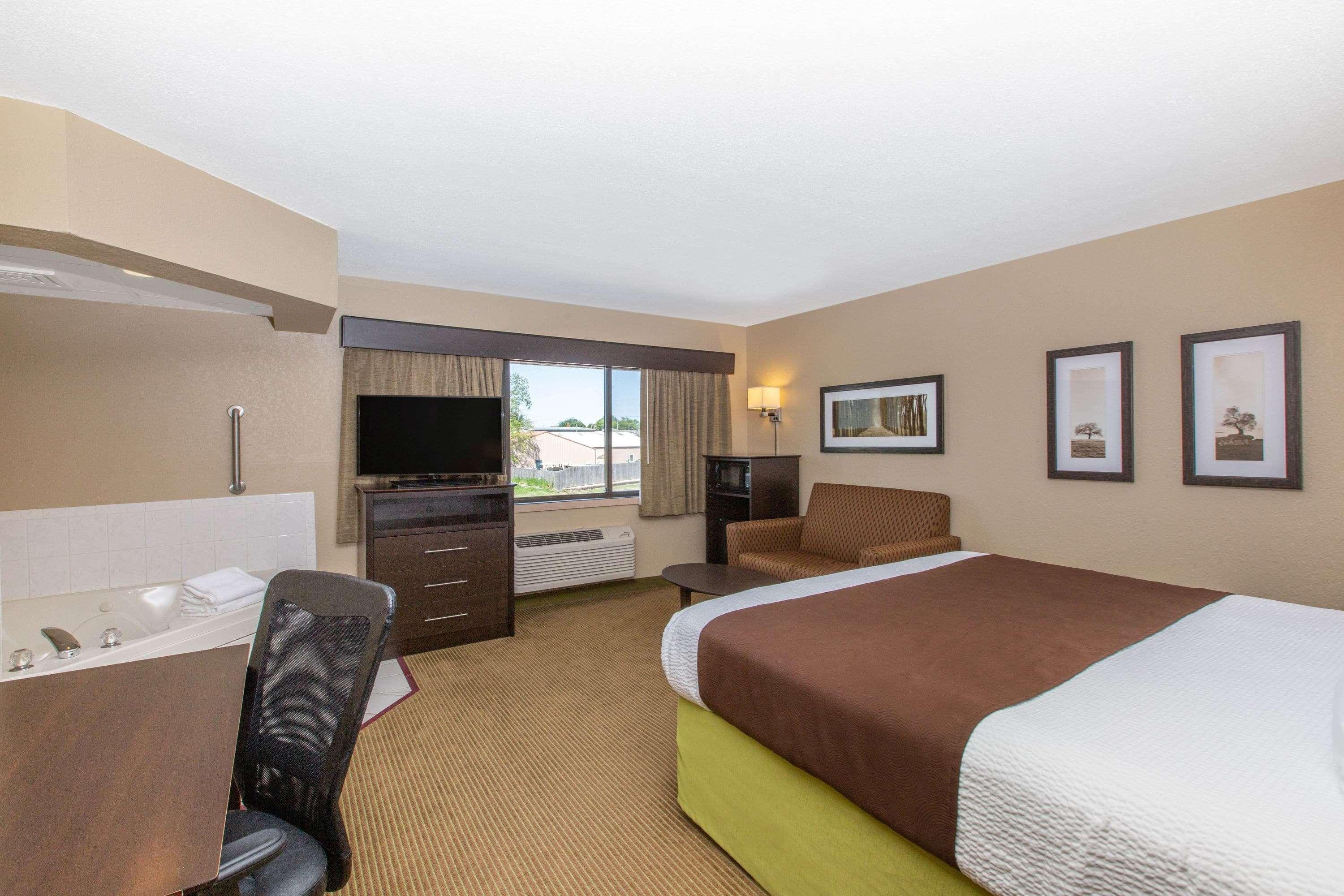 Americinn By Wyndham Okoboji Extérieur photo