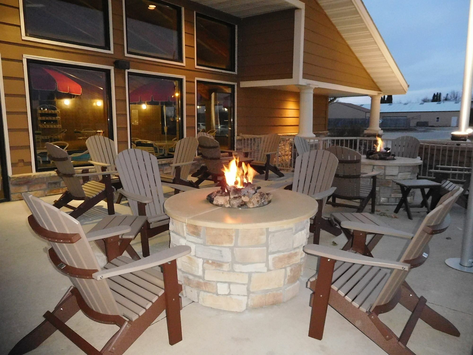 Americinn By Wyndham Okoboji Extérieur photo