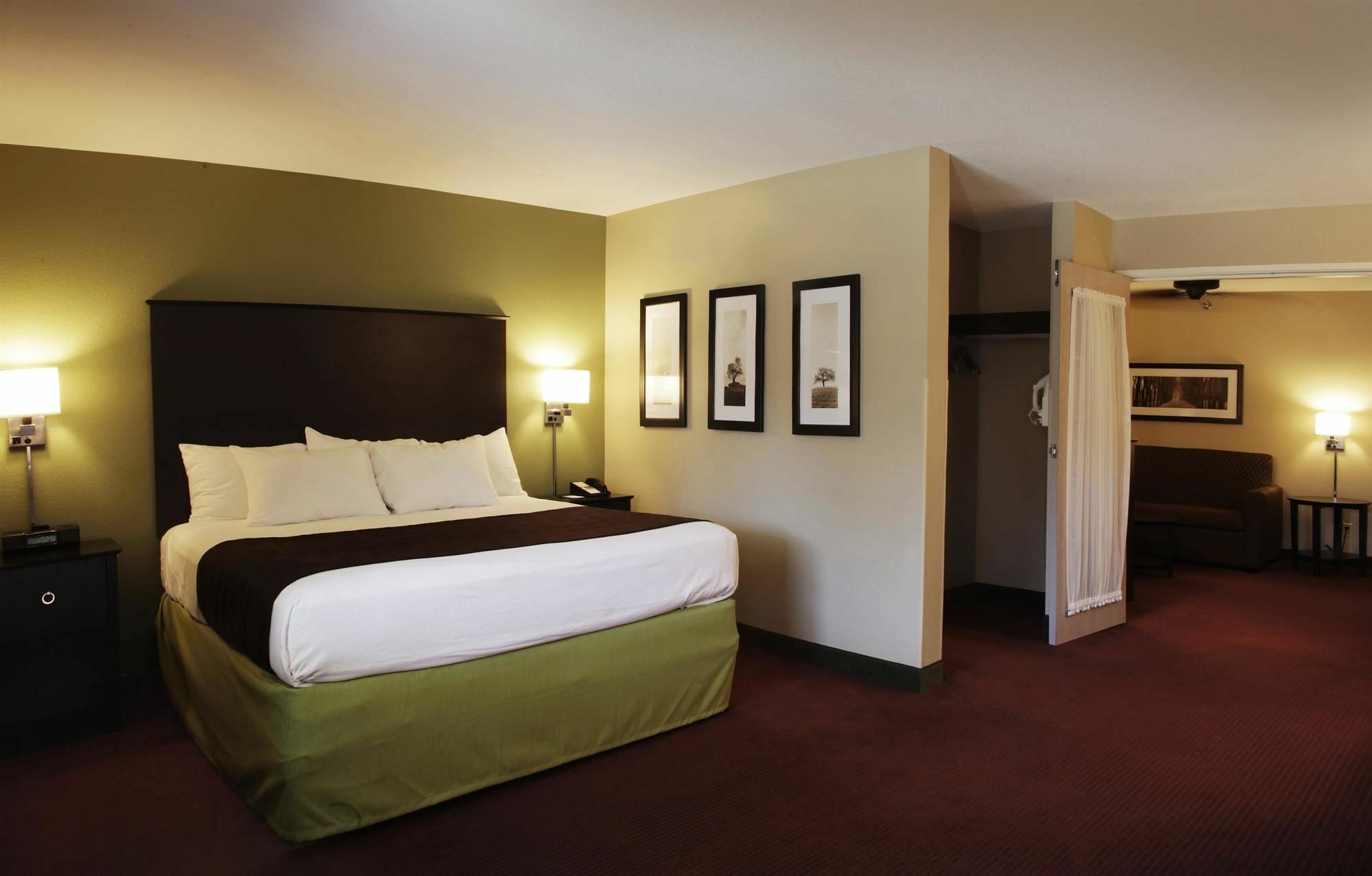 Americinn By Wyndham Okoboji Extérieur photo