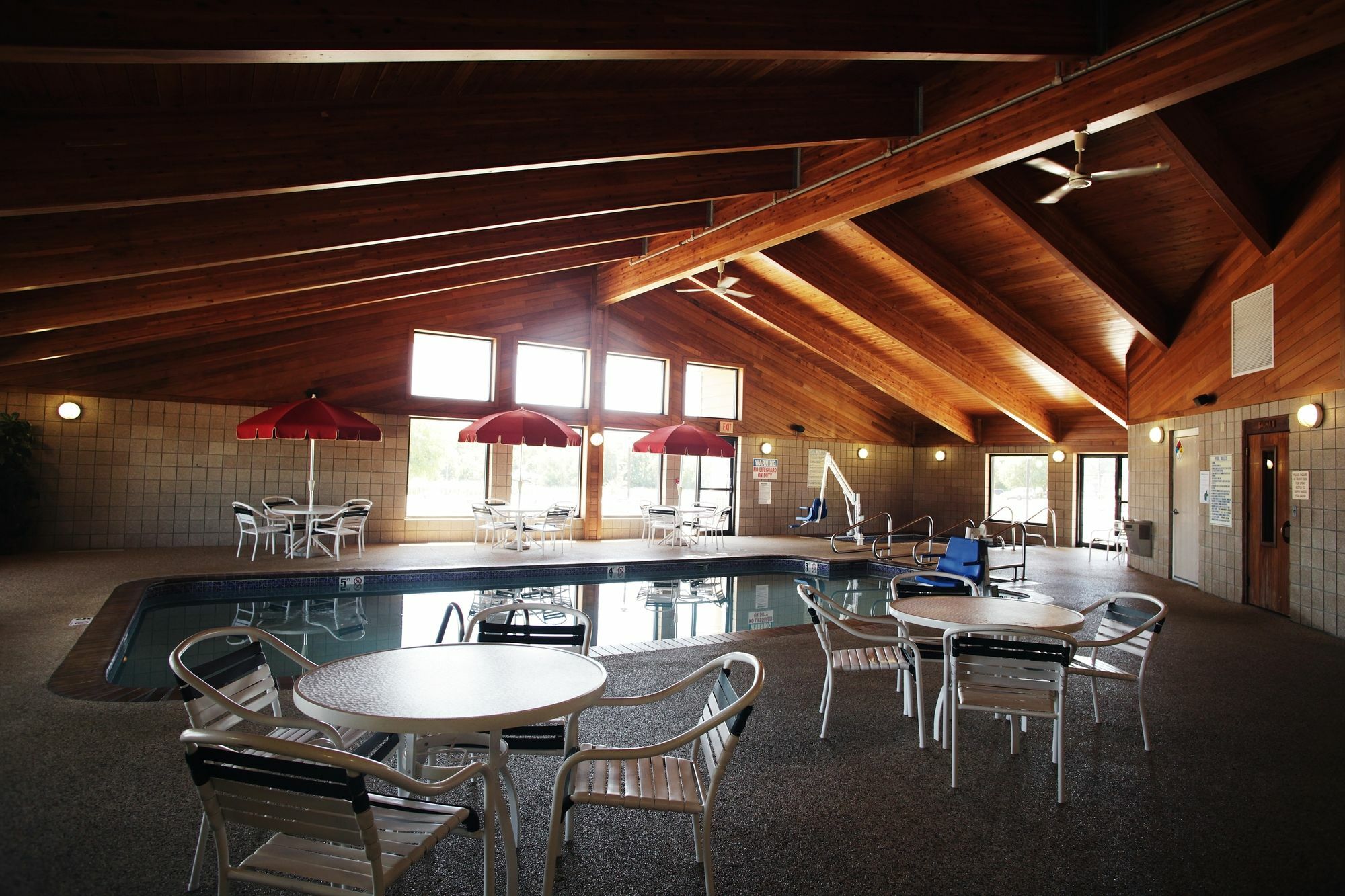 Americinn By Wyndham Okoboji Extérieur photo